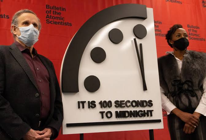 Doomsday Clock: মানব সভ্যতা ধ্বংসের থেকে ঠিক ১০০ সেকেন্ড দূরে?