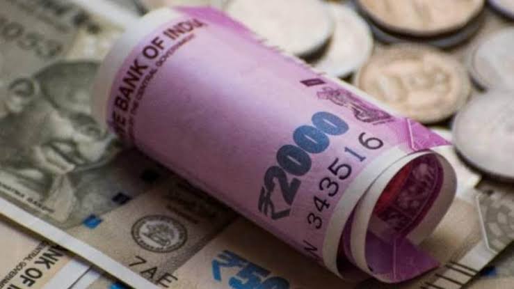 Indian Rupees: ভারতীয় টাকার দামে ফের রেকর্ড পতন!