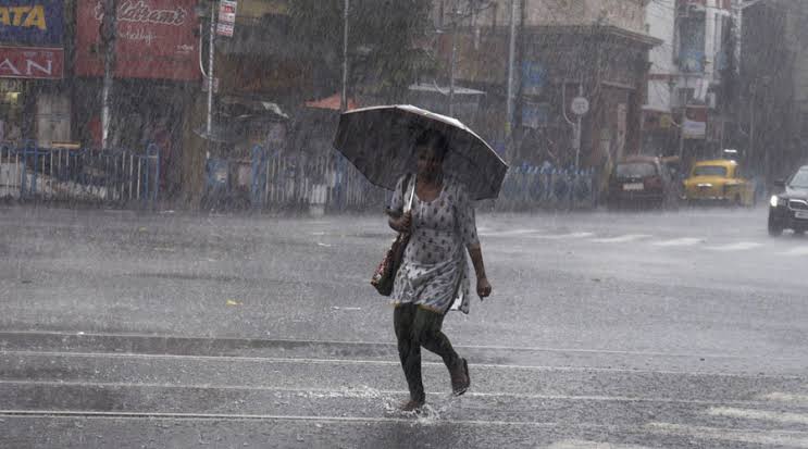 Weather: আংশিক মেঘলা আকাশ, কলকাতা সহ দক্ষিণবঙ্গে বিক্ষিপ্ত বৃষ্টির সম্ভাবনা