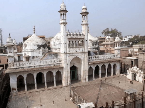Gyanvapi Mosque: খারিজ মুসলিম পক্ষের আর্জি, জ্ঞানবাপী মামলায় কী রায় দিল আদালত?