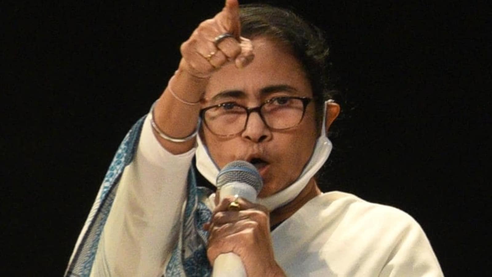 Mamata: গুজরাটে লাগু সংশোধিত নাগরিকত্ব আইন, কড়া প্রতিক্রিয়া মমতার