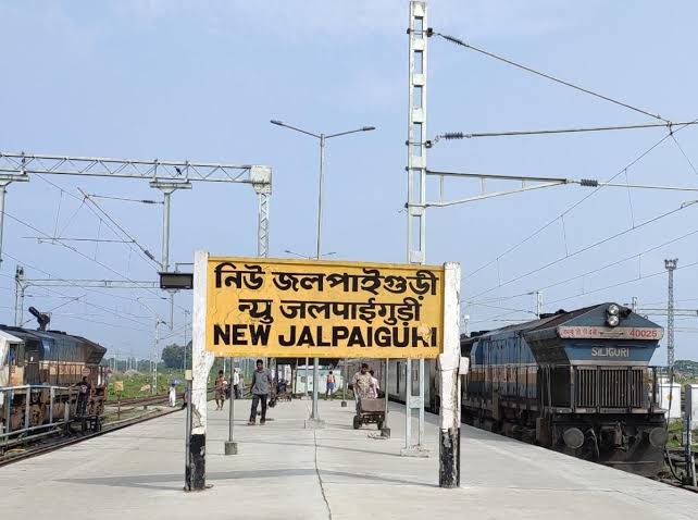 New Jalpaiguri Station: নিউ জলপাইগুড়ি স্টেশনে বিদ্যুৎস্পৃষ্ট ৫ সেনা জওয়ান!