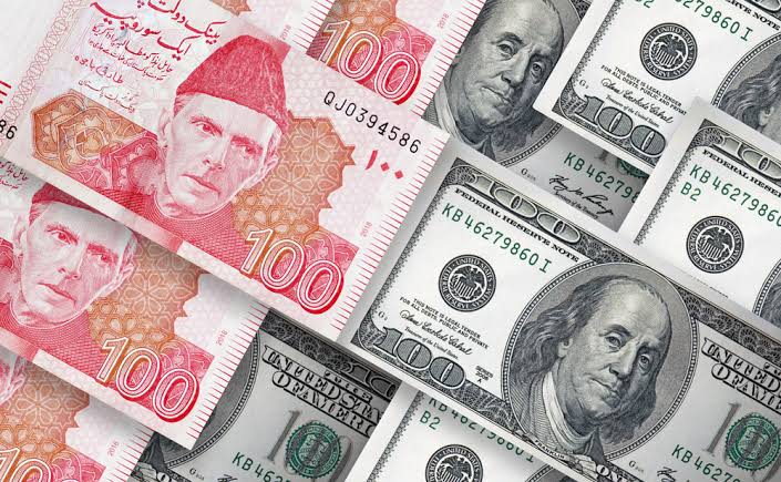 Pakistan: আরও তীব্র অর্থনৈতিক সংকট! রেকর্ড পতন টাকার দামে