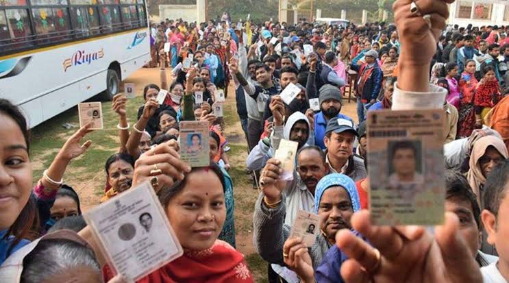 Tripura Assembly Election: ত্রিপুরার ভোটকেন্দ্রগুলিতে ব্যাপক উৎসাহ, ইভিএম বিকলের অভিযোগ