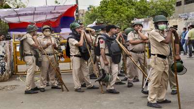 Delhi: নয়া সংসদ ভবন অভিযানে পুলিশি বাধা, আটক কারা?