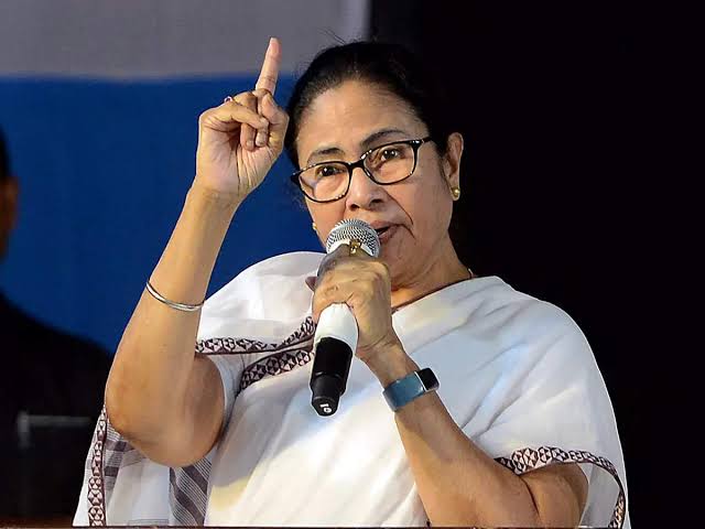 Mamata: আমি থাকতে এনআরসি নয়! মালদায় হুঙ্কার মমতার