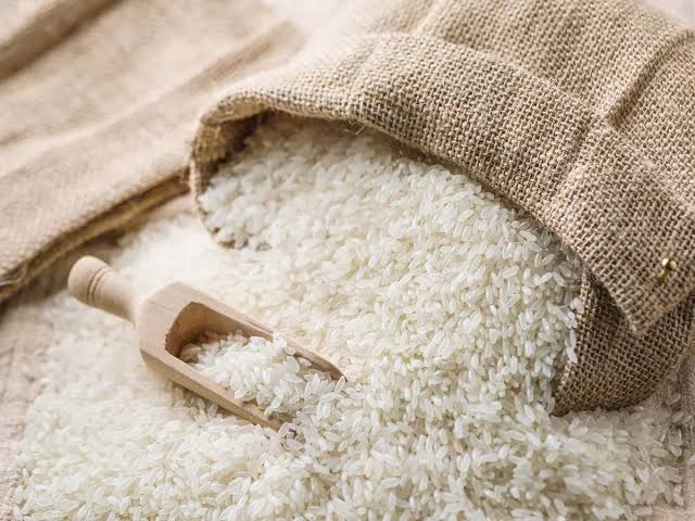 Rice Export: খুচরো বাজারে মূল্যবৃদ্ধির জের! বিদেশে চাল রফতানি বন্ধের পথে কেন্দ্র