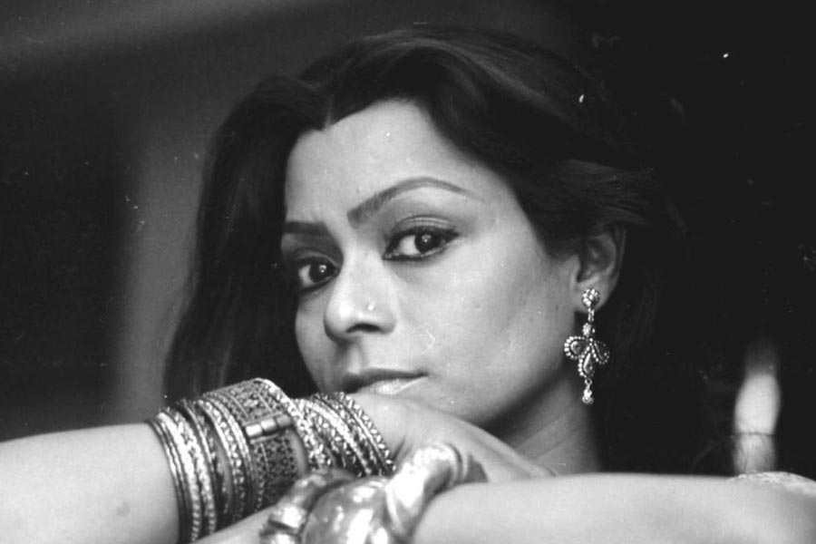 Sreela Majumdar: লড়াই শেষ! না ফেরার দেশে অভিনেত্রী শ্রীলা মজুমদার